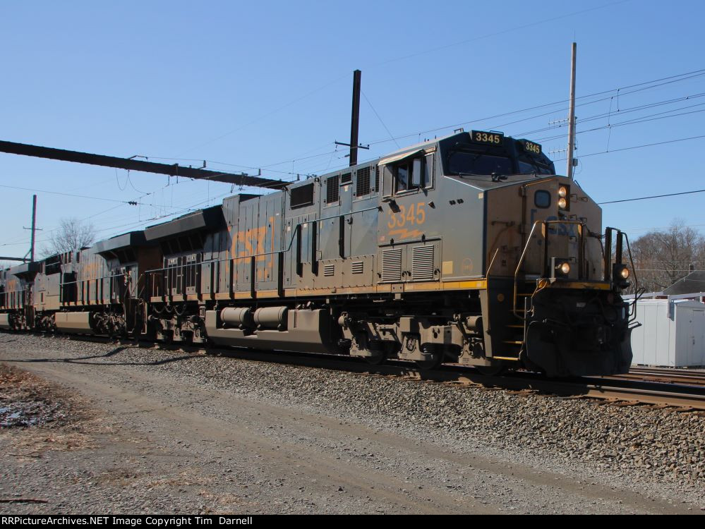 CSX 3345 leads M404